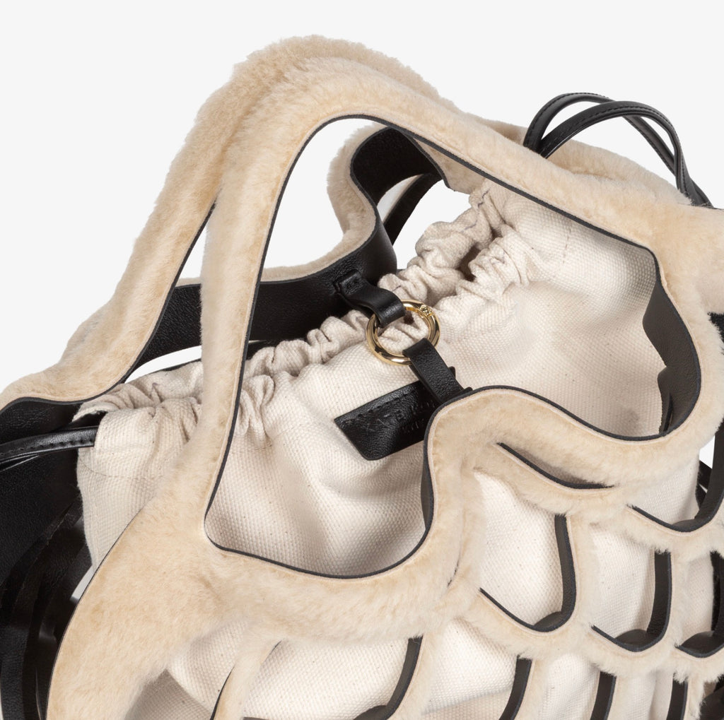 Mesh Tote Black & Fur